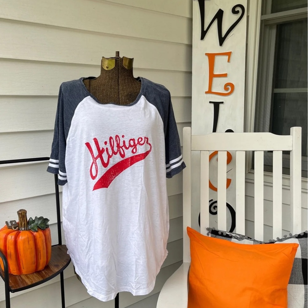 NWOT Tommy Hilfiger 3/4 Sleeve Distressed Tee